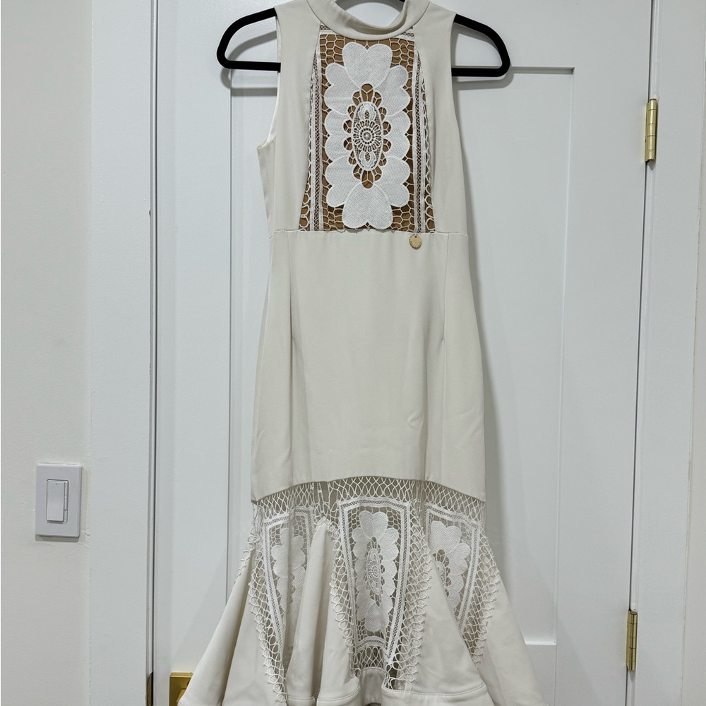 Revolve Bronx and Banco size 2 US Elegant Cream Lace Dress - Picture 2 of 7
